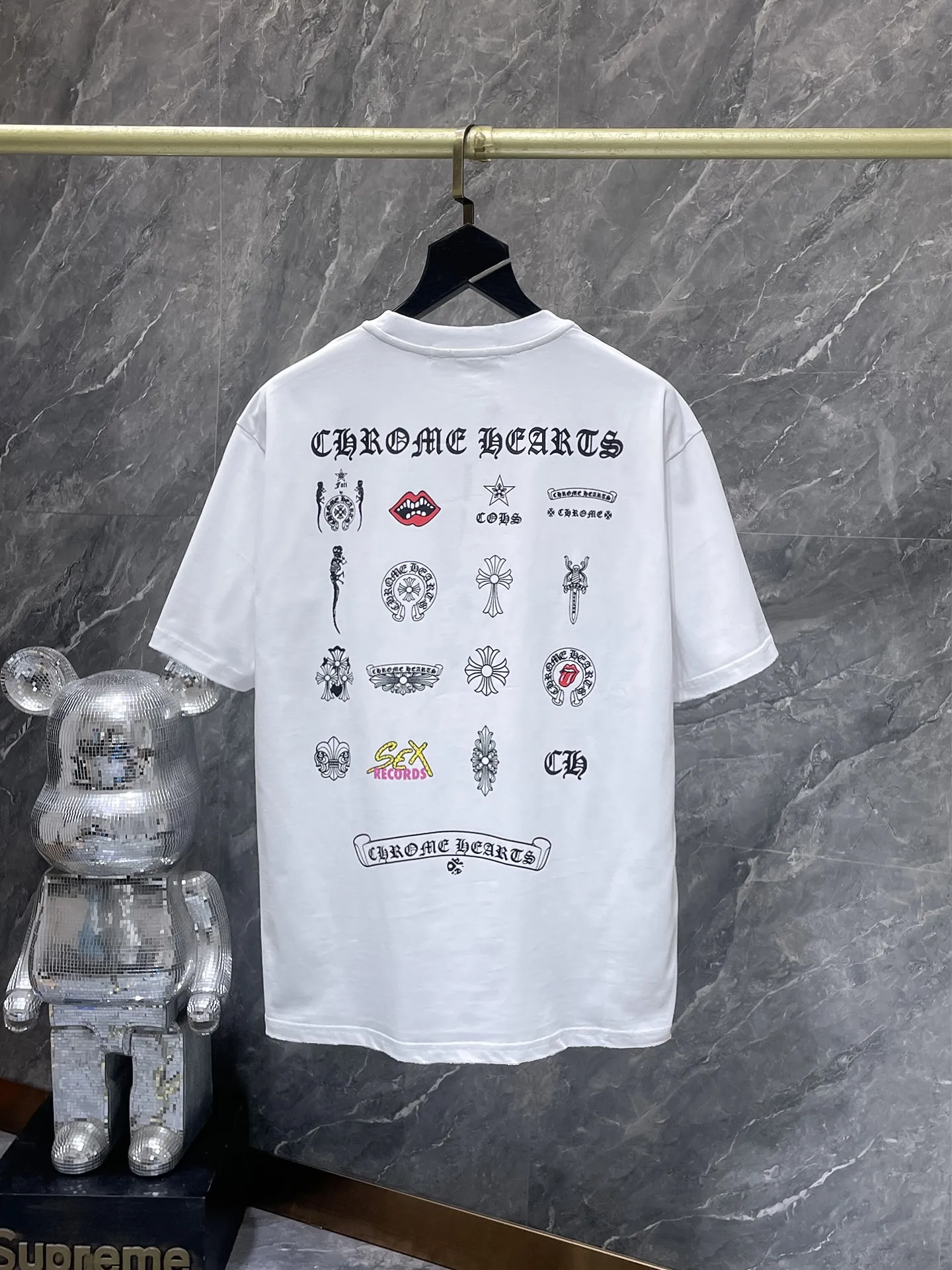 P150 new Chrome Hearts 25ss worn model for summer! High-weight, environmentally friendly and high-quality top-quality fabric 280g Crow contrast graffiti frayed embroidered short sleeves. Counter synchronization. 1:1 replica version. Recommended colors: black, white, gray. Size: S, M, L, XL